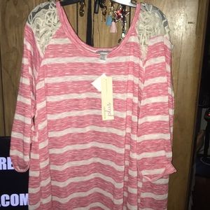 MOTHERHOOD women’s maternity top